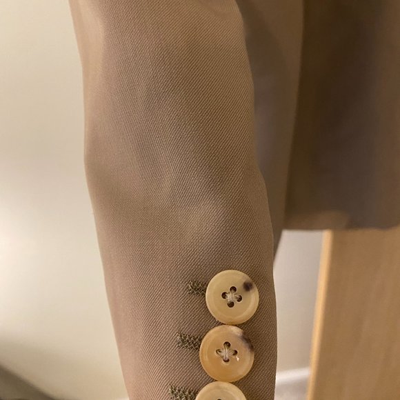 Hugo Boss Suit Jacket/ Blazer - Tan - Excellent Condition - 42S - Picture 6 of 7